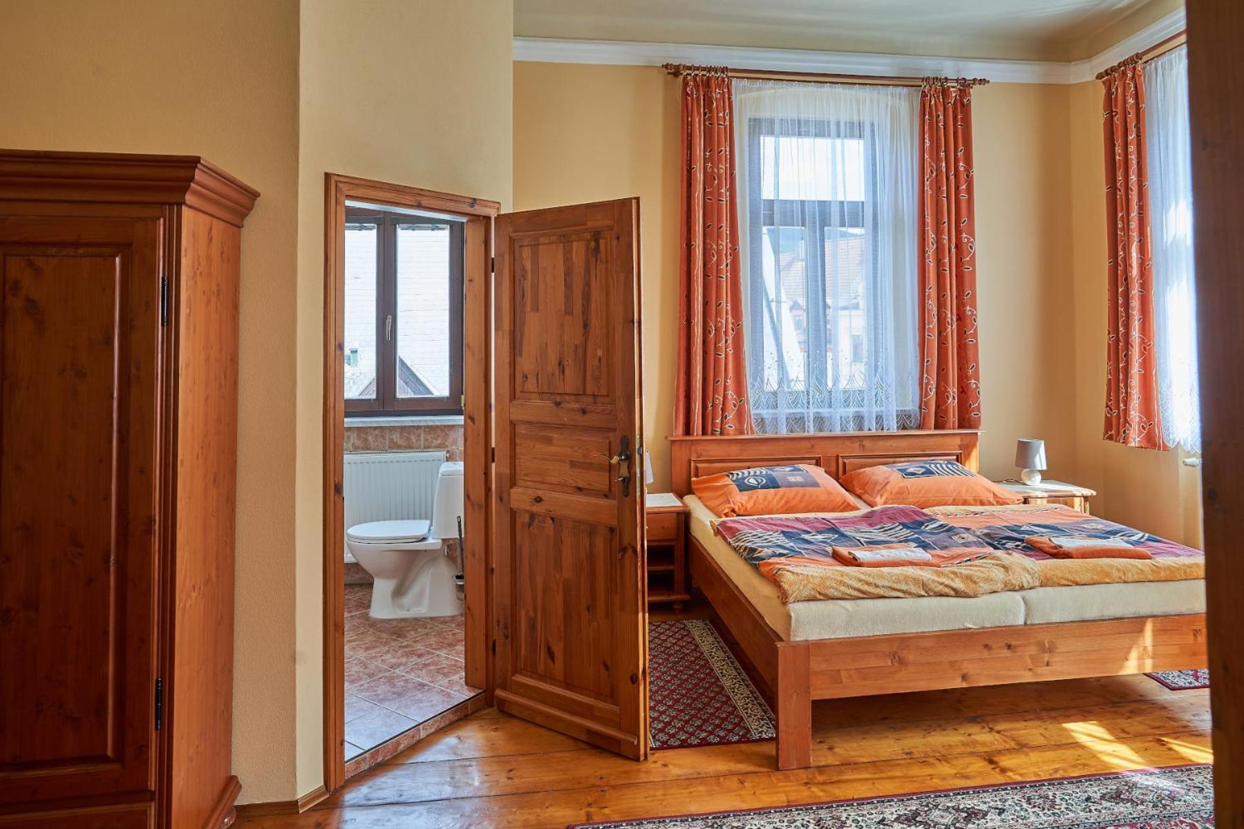 Pension Ulrika - Ubytovani Pod Hradem Loket Exterior foto